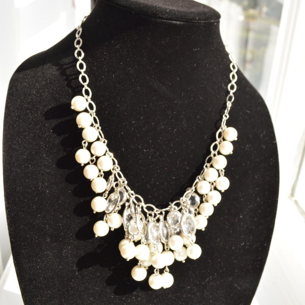 Talbots Mixed Pearl Costume Necklace 10"